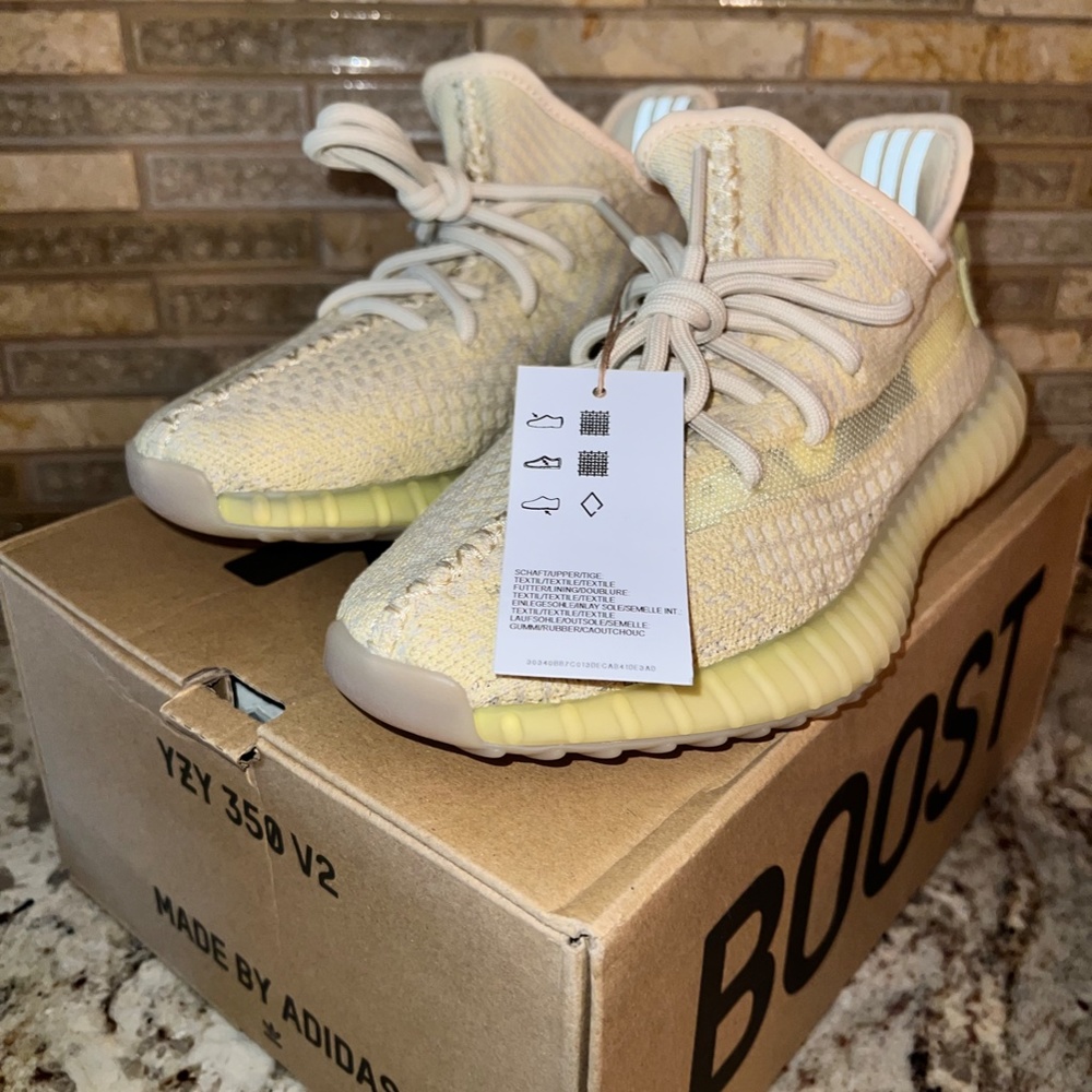 Yeezy BOOST 350 V2 FLAX